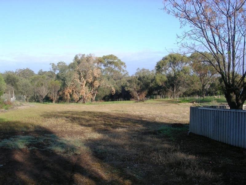 41 NEWCASTLE STREET, York WA 6302