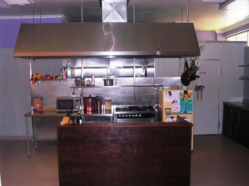 27 South Street, York WA 6302