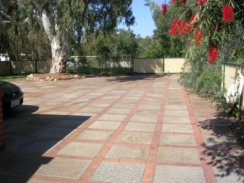 176 AVON TERRACE, York WA 6302