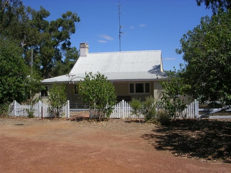 2 PARKER ROAD, York WA 6302