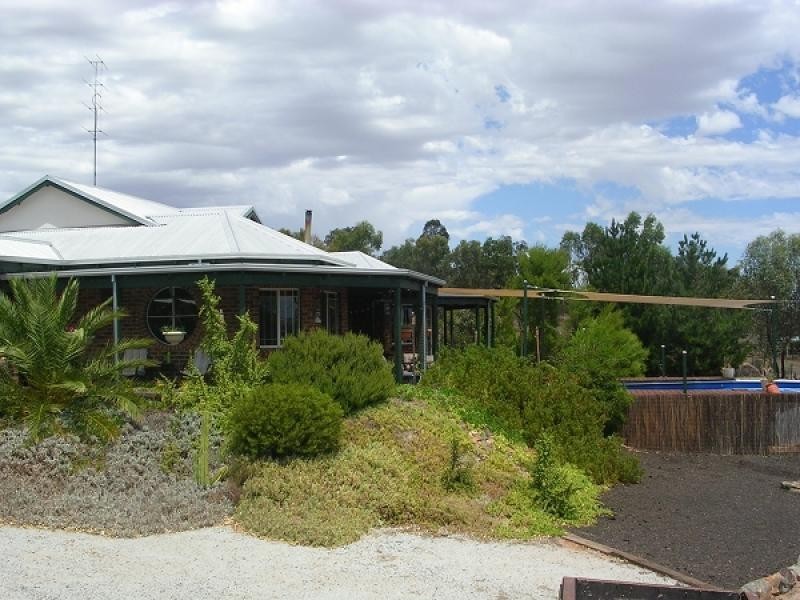 6 STEERE ROAD, York WA 6302