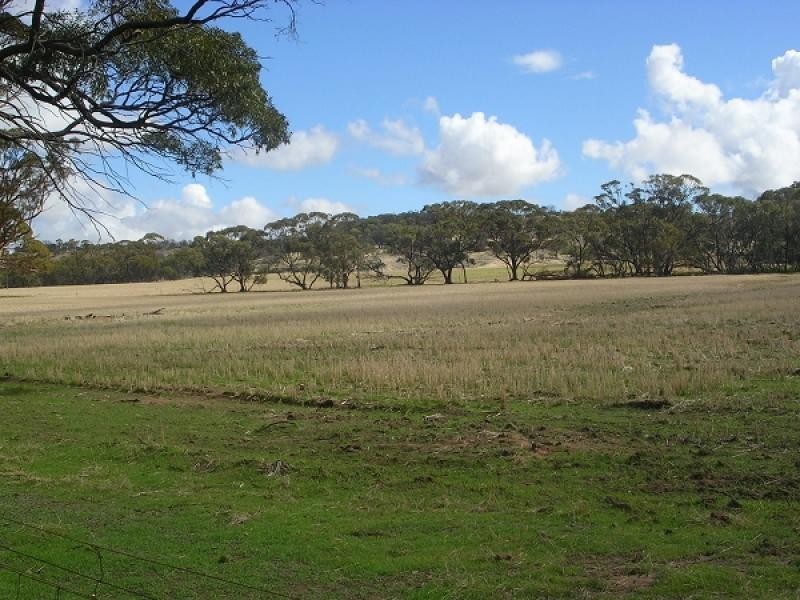 8 Toapin Road, Quairading WA 6383
