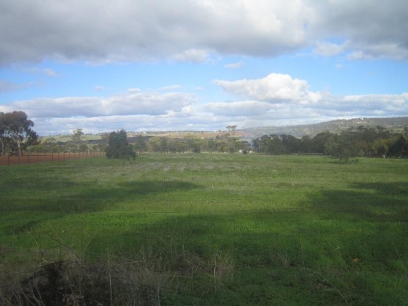 36 Prunster Road, York WA 6302