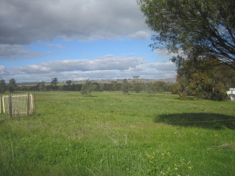 36 Prunster Road, York WA 6302