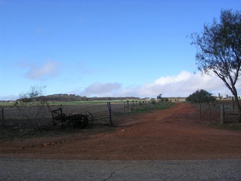 Lot 1 Doodenanning Road, Greenhills WA 6302