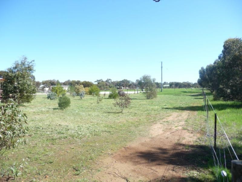 9 Lightly Place, York WA 6302