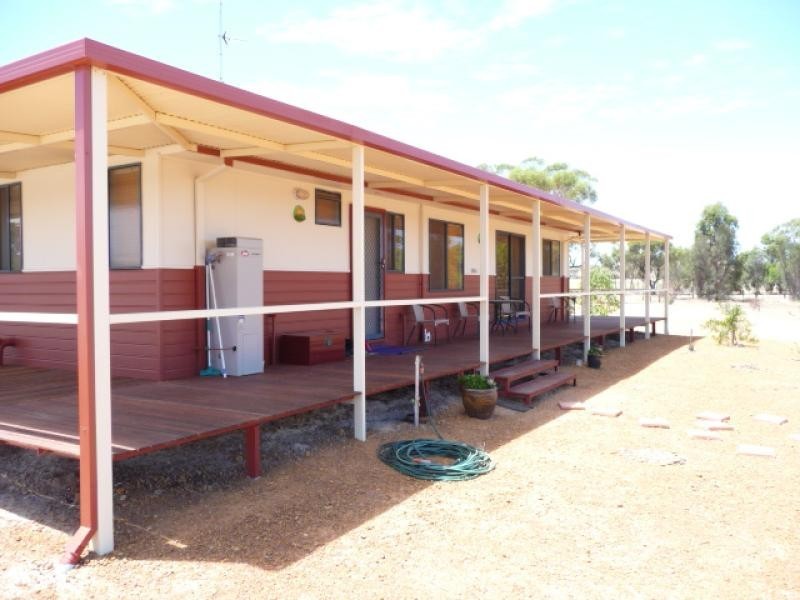9 Lightly Place, York WA 6302