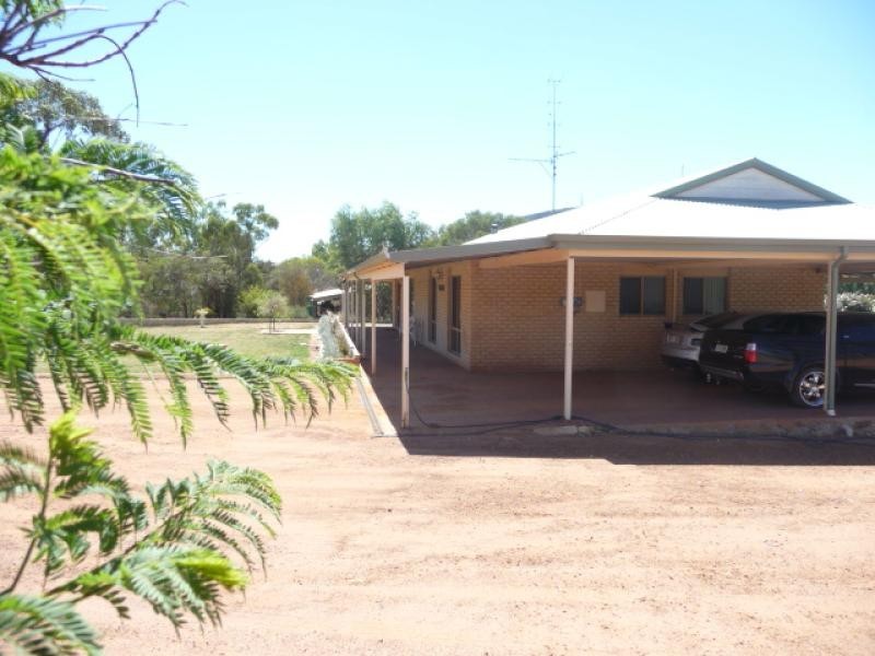 38 Tenth Road, York WA 6302