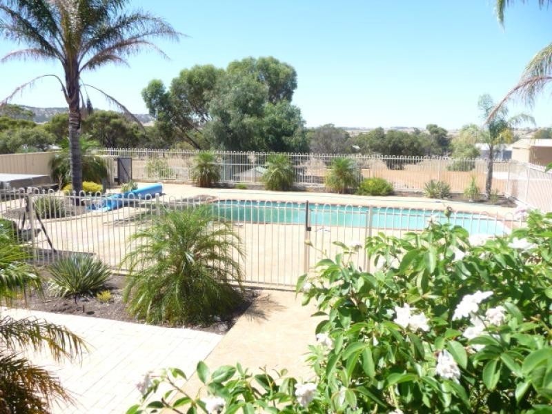 38 Tenth Road, York WA 6302