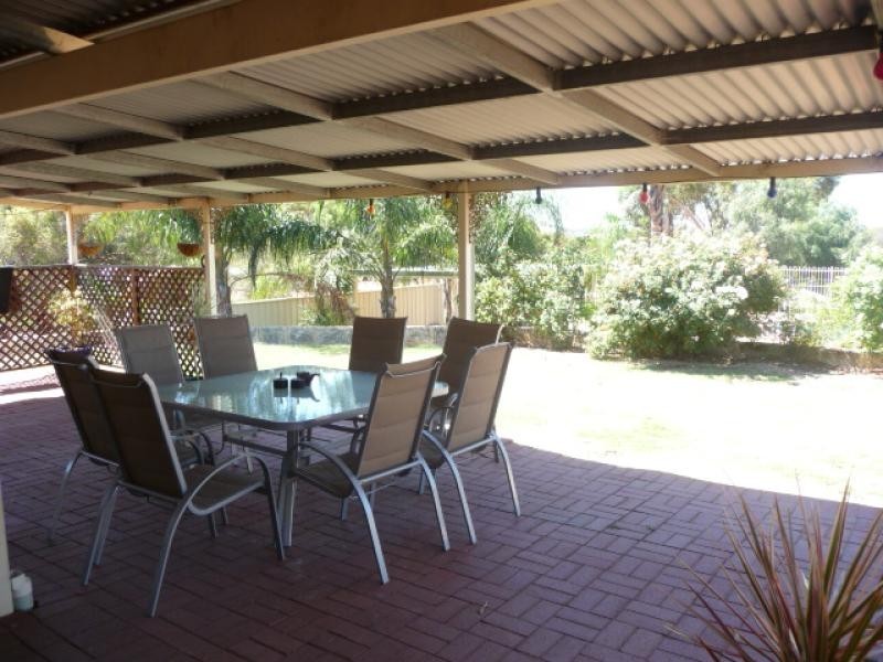 38 Tenth Road, York WA 6302