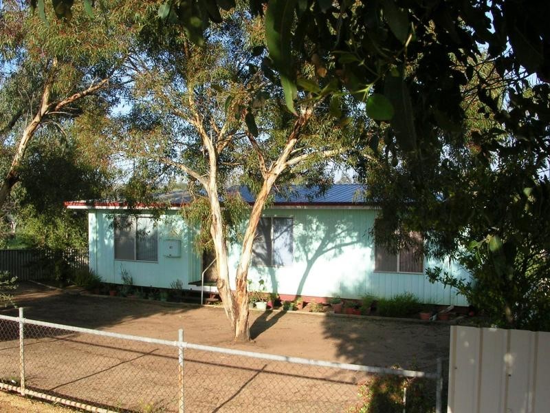 41 Newcastle Street, York WA 6302