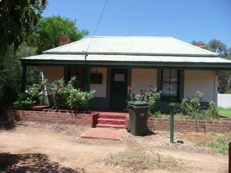10 Northam Road, York WA 6302