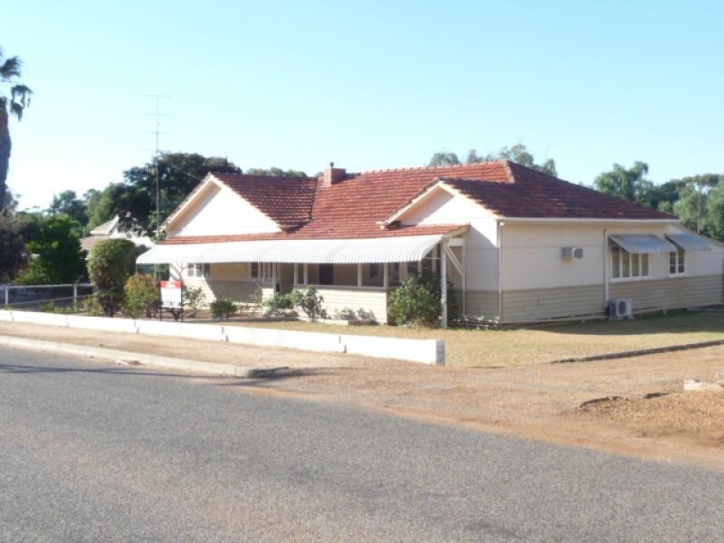 43 Macartney Street, York WA 6302