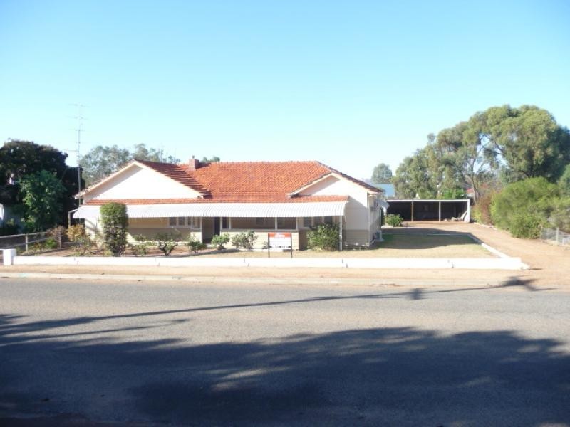 43 Macartney Street, York WA 6302