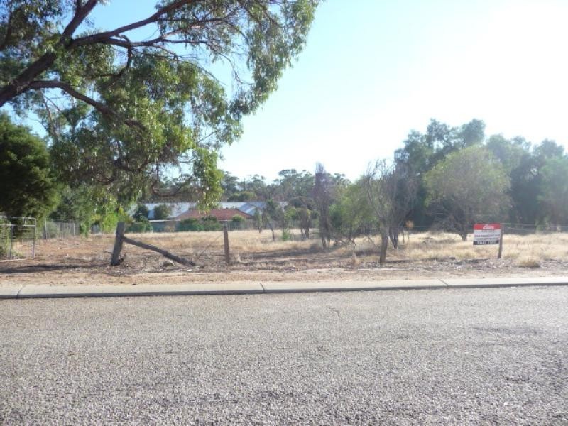 43 Macartney Street, York WA 6302