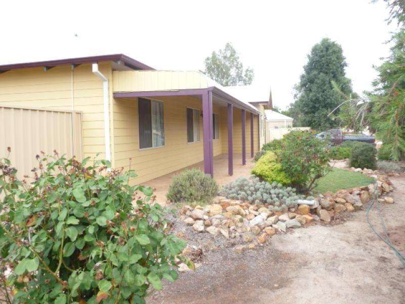 23 Bland Road, York WA 6302