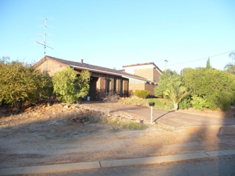 2 Scott Street, York WA 6302