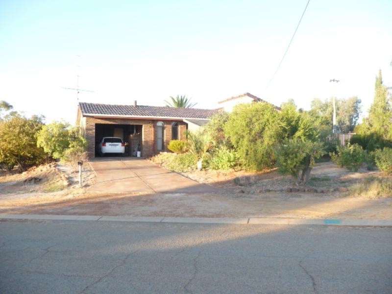 2 Scott Street, York WA 6302