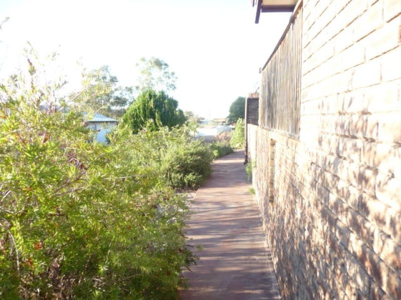 2 Scott Street, York WA 6302