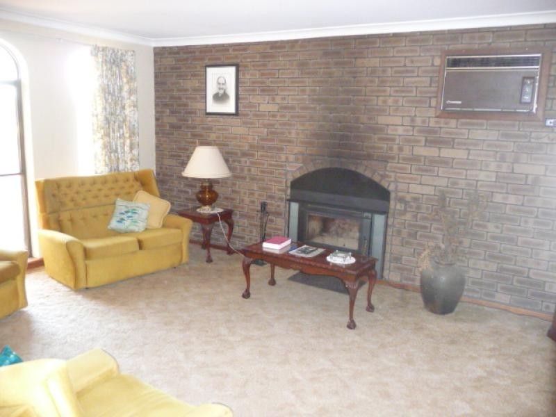 2 Scott Street, York WA 6302