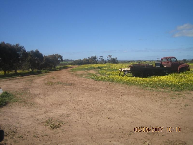 4070 Quairading York Road, Kauring WA 6302