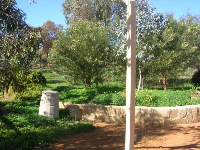 24 Bouverie Road, York WA 6302