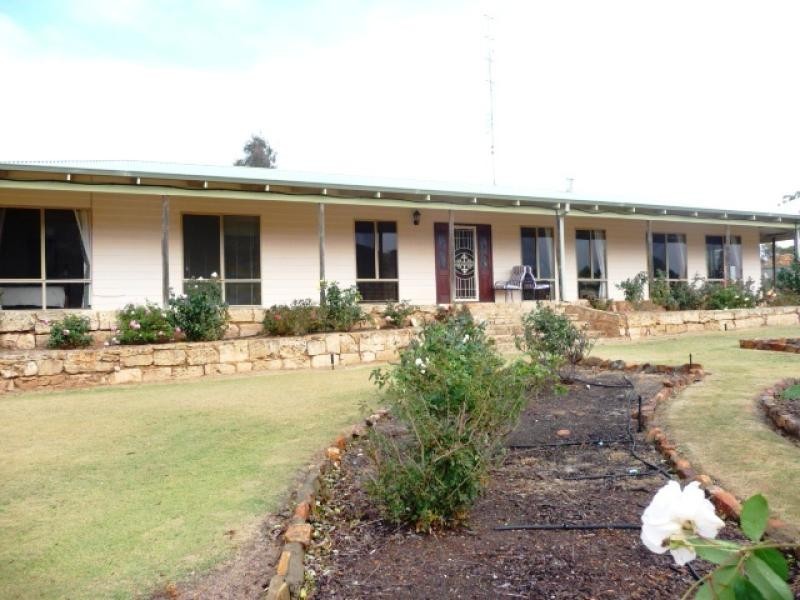 9 Ensign Dale Court, York WA 6302