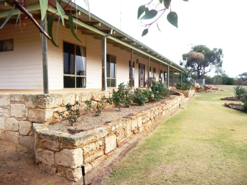 9 Ensign Dale Court, York WA 6302