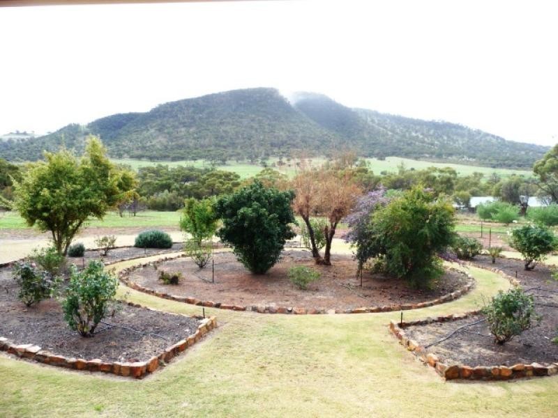 9 Ensign Dale Court, York WA 6302