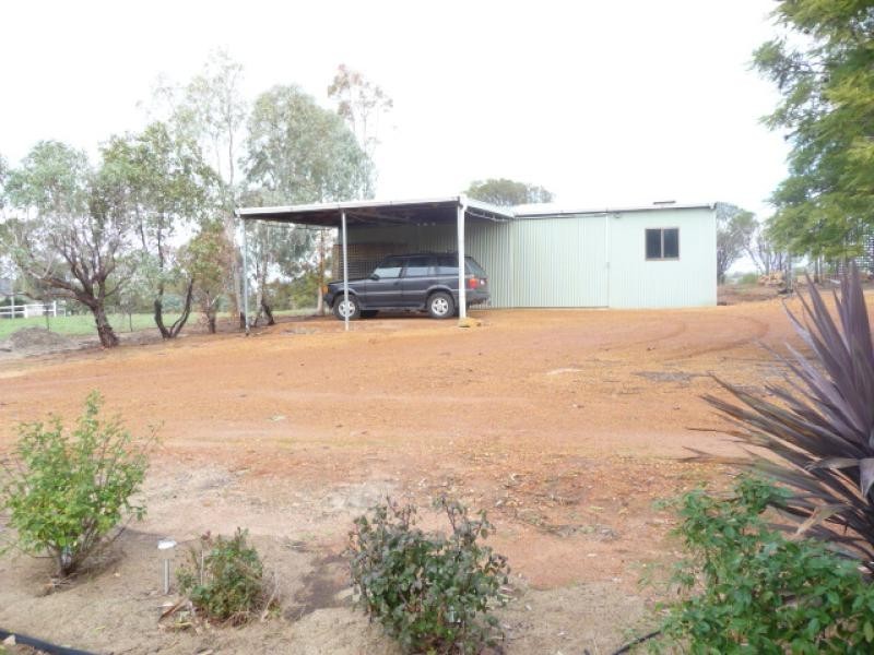 9 Ensign Dale Court, York WA 6302