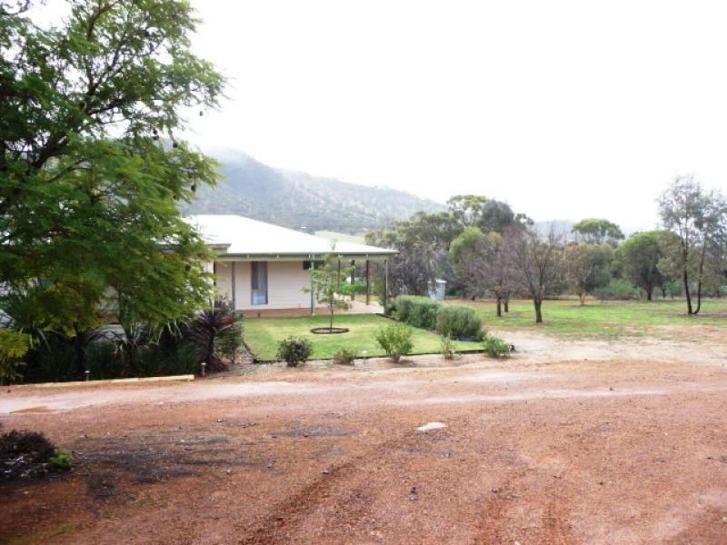 9 Ensign Dale Court, York WA 6302