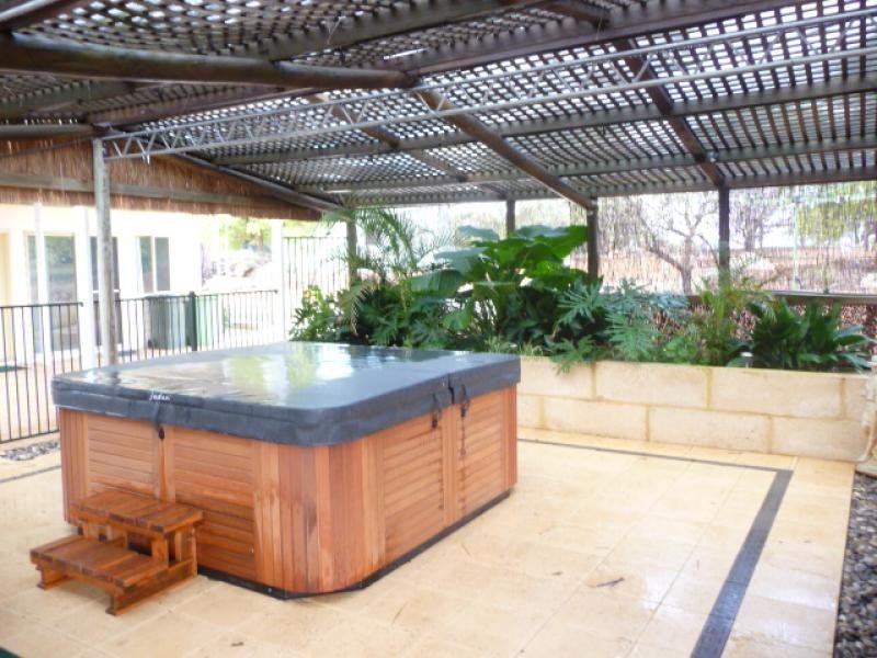 9 Ensign Dale Court, York WA 6302