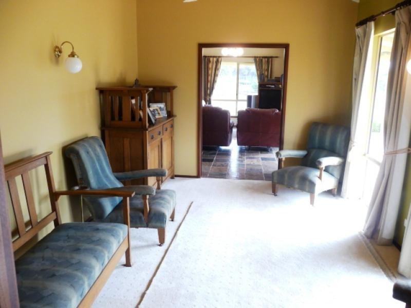 9 Ensign Dale Court, York WA 6302