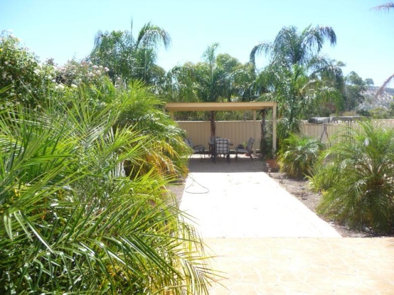 38 Tenth Road, York WA 6302