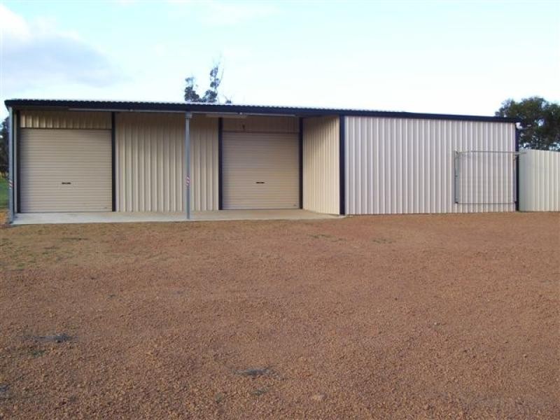 10 Lukin Street, Beverley WA 6304