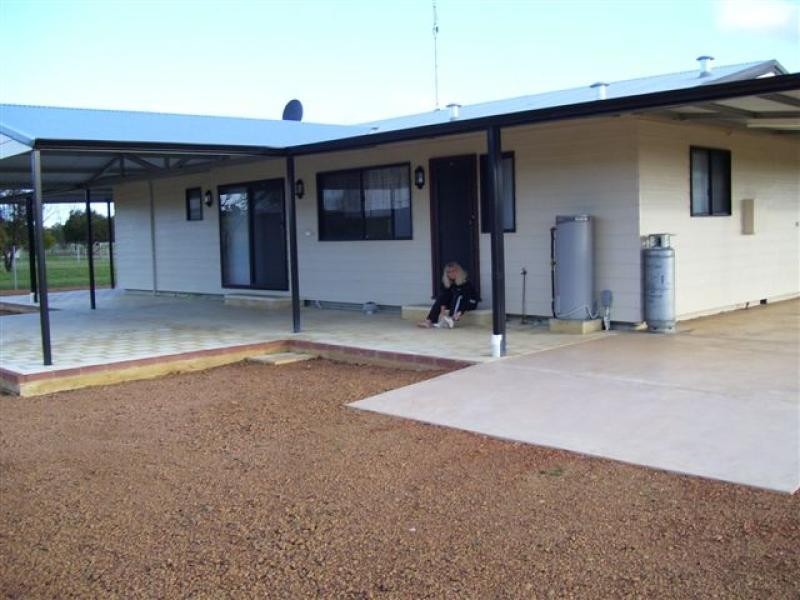 10 Lukin Street, Beverley WA 6304