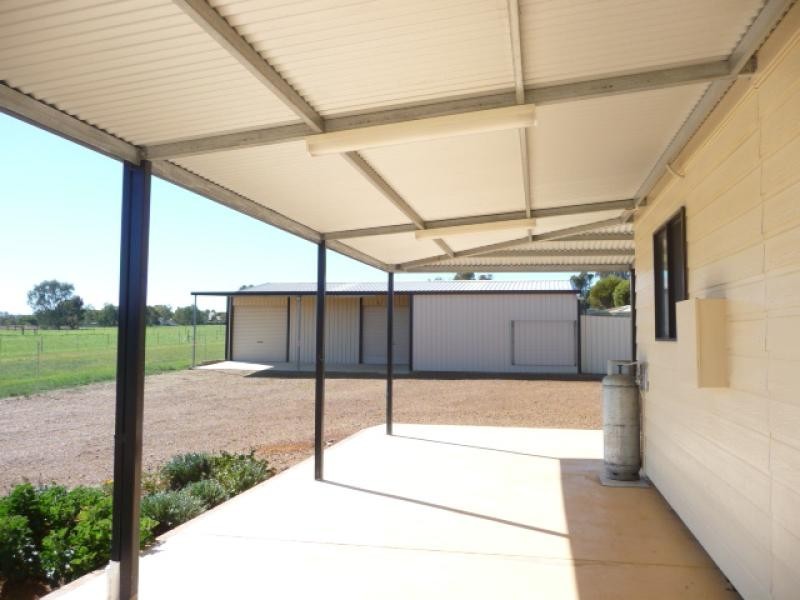 10 Lukin Street, Beverley WA 6304