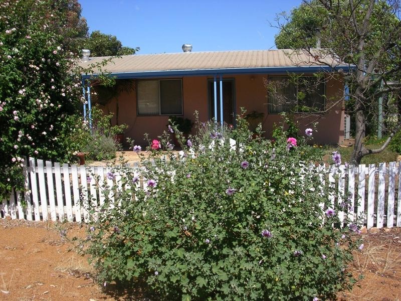 19 Hope Street, York WA 6302