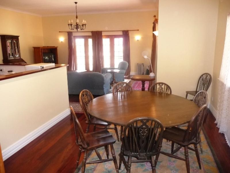10 Chamberlin Street, York WA 6302