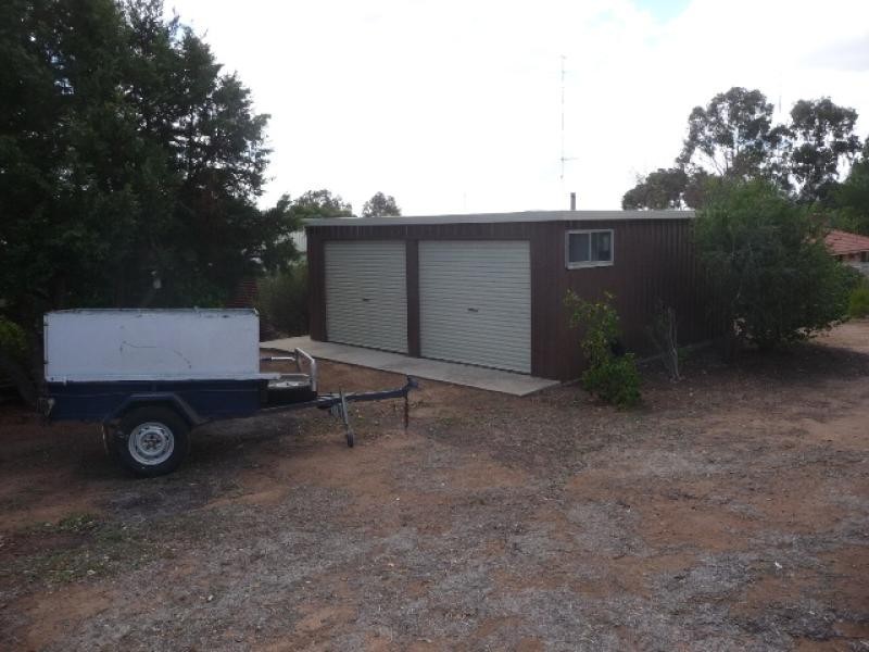 13 Maud Street, York WA 6302