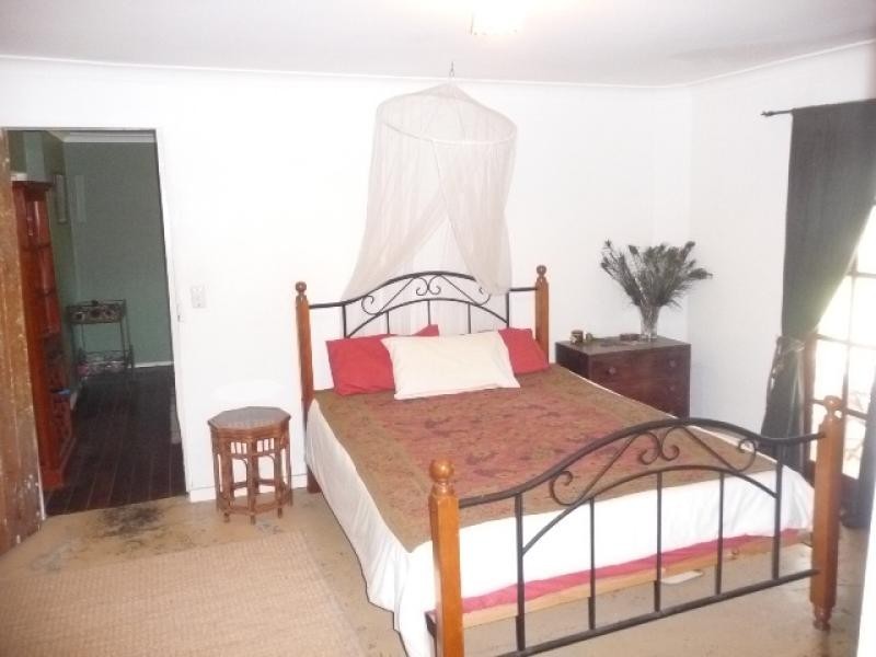 10 Ninth Road, York WA 6302