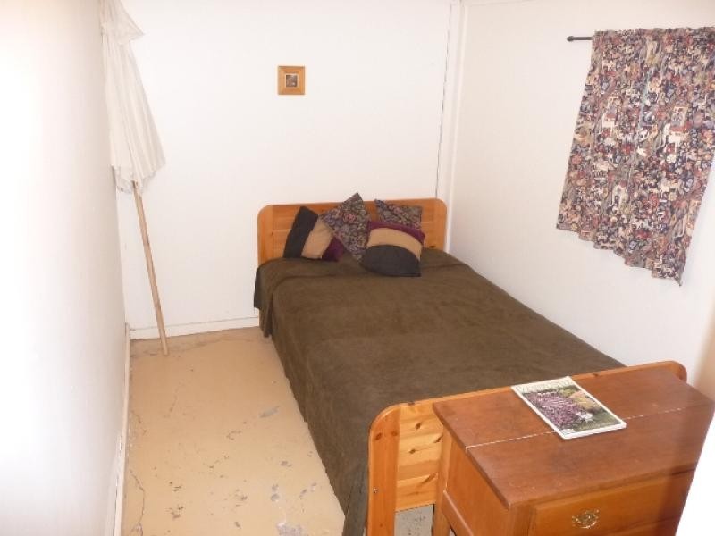 10 Ninth Road, York WA 6302