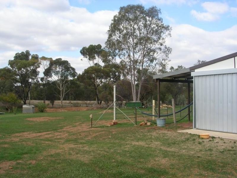 5 Lee Crescent, York WA 6302