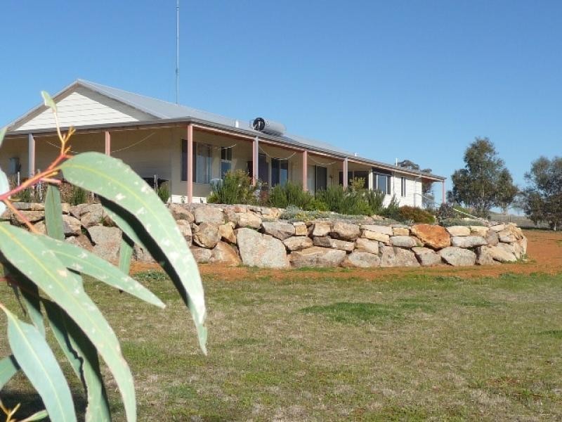 15 Foreman Road, York WA 6302