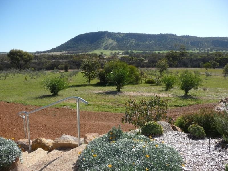 15 Foreman Road, York WA 6302