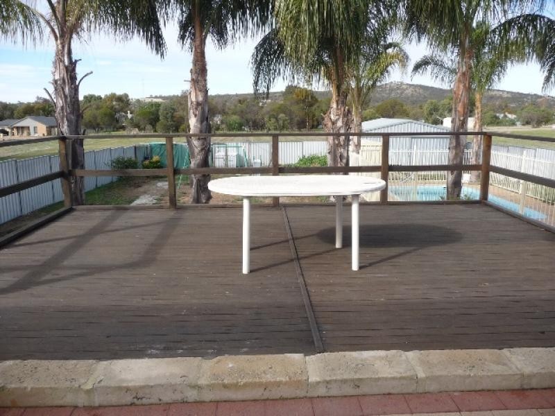 44 Alfred Street, York WA 6302