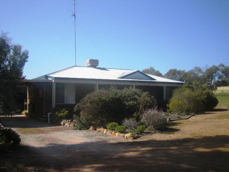 34 Alfred Street, York WA 6302