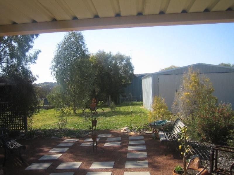 34 Alfred Street, York WA 6302