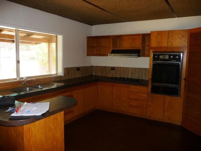 264 Avon Terrace, York WA 6302