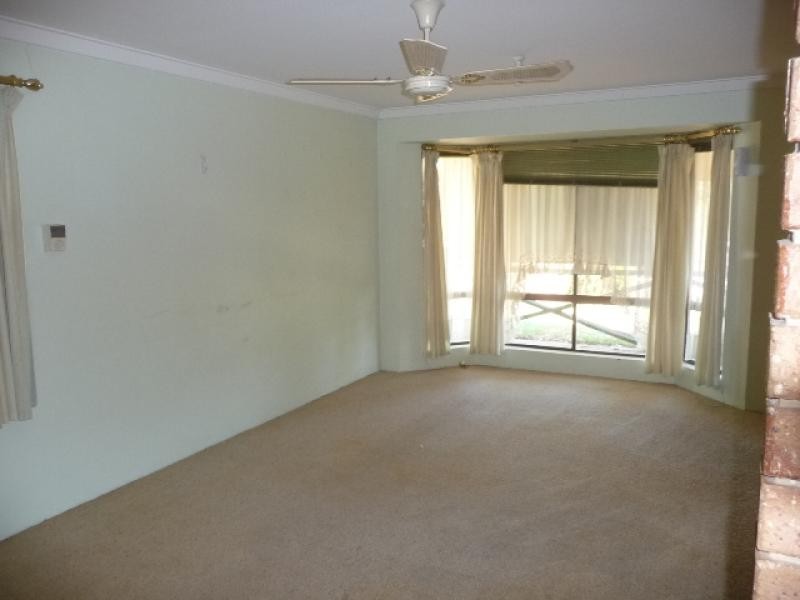 38 Suburban Road, York WA 6302